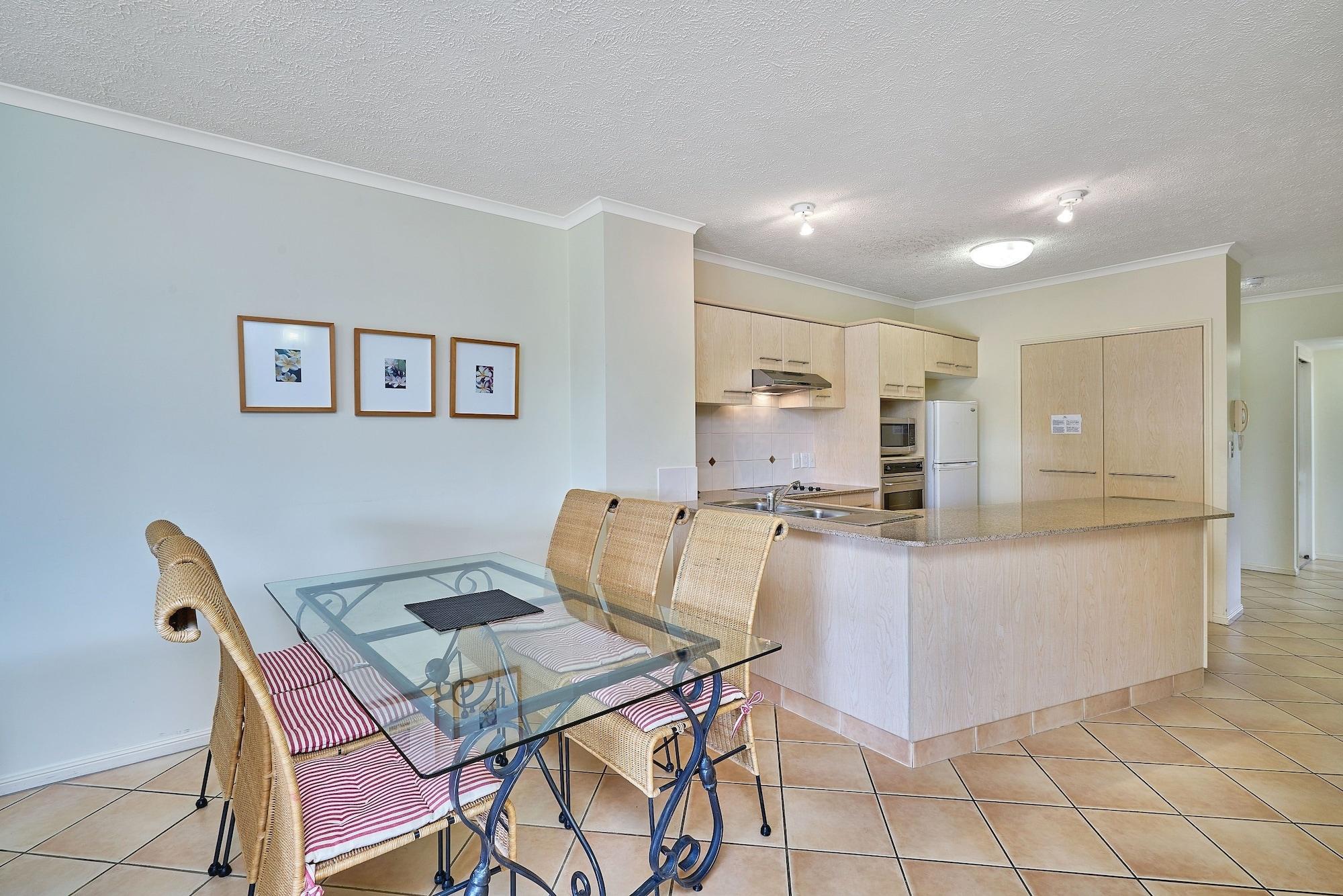 North Cove Waterfront Suites Кернс Екстериор снимка